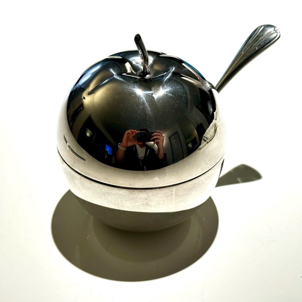 Reed & Barton Apple Silver Plated Sugar Bowl